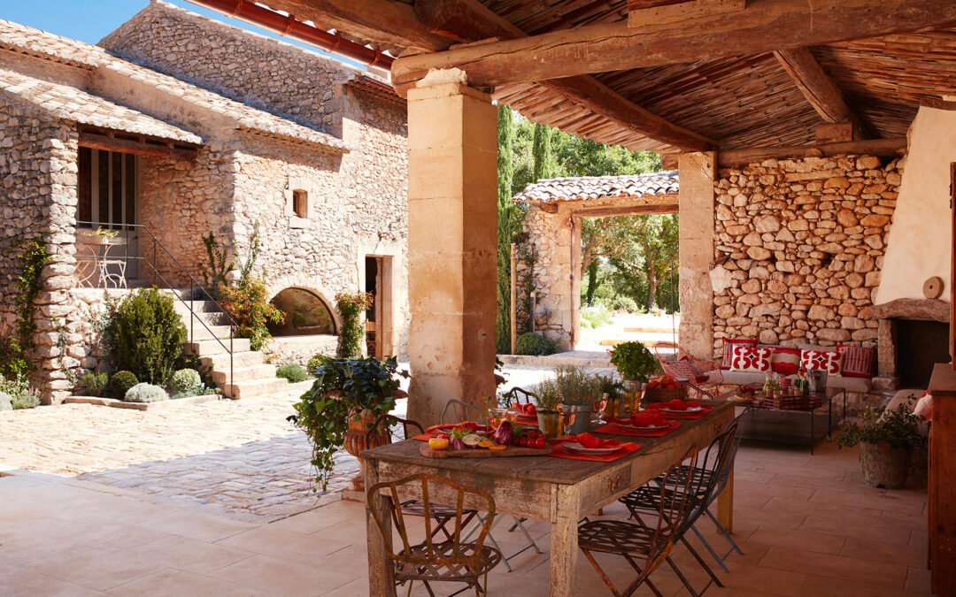 PUBLISHINGRESIDENTIAL BUILDINGSFARMHOUSES